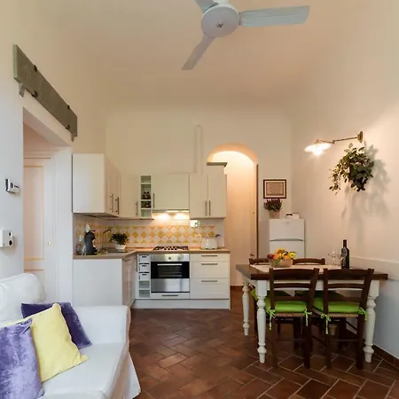 Le Rose Di Leonardo - Antica Dimora Apartment Florence Exterior photo